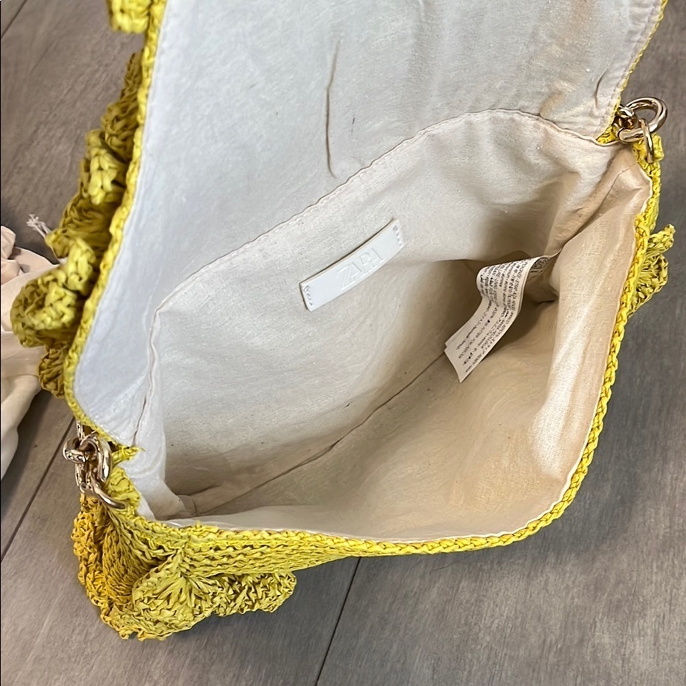 Zara NWOT Chartreuse Ruffled Raffia Shoulder Bag Gold Chain Strap - Picture 12 of 14